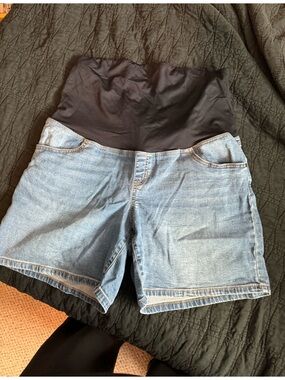 Light Wash Denim Maternity Shorts with Black Stretch Waistband